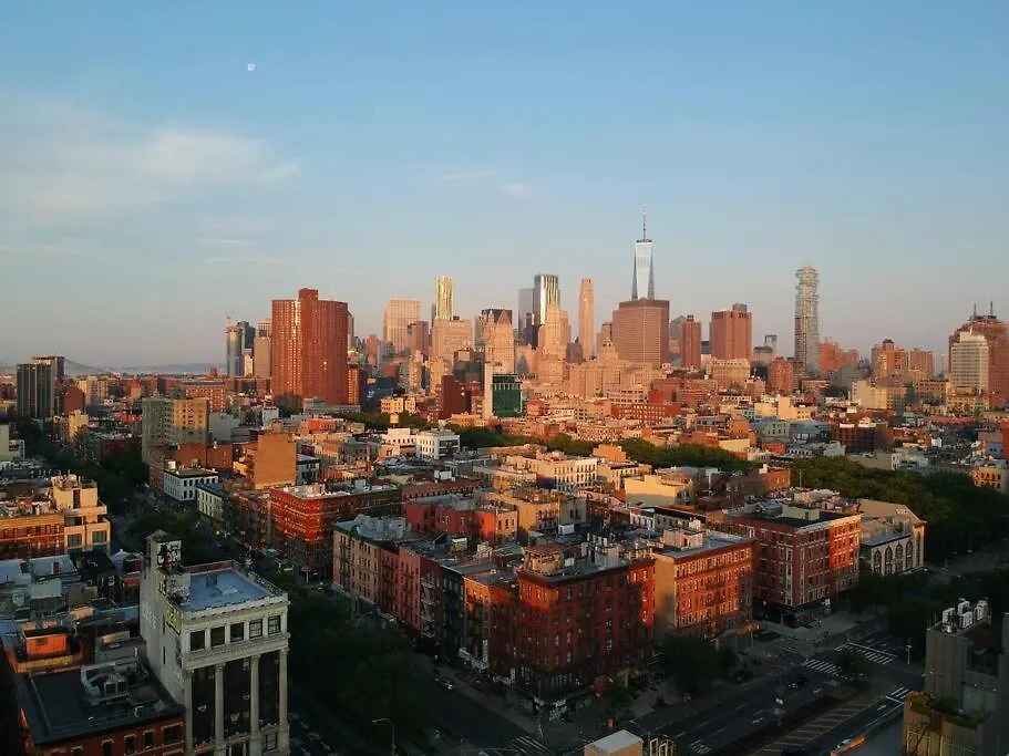 2 Bedroom Apt With 3 Beds - Friends & Family New York United States